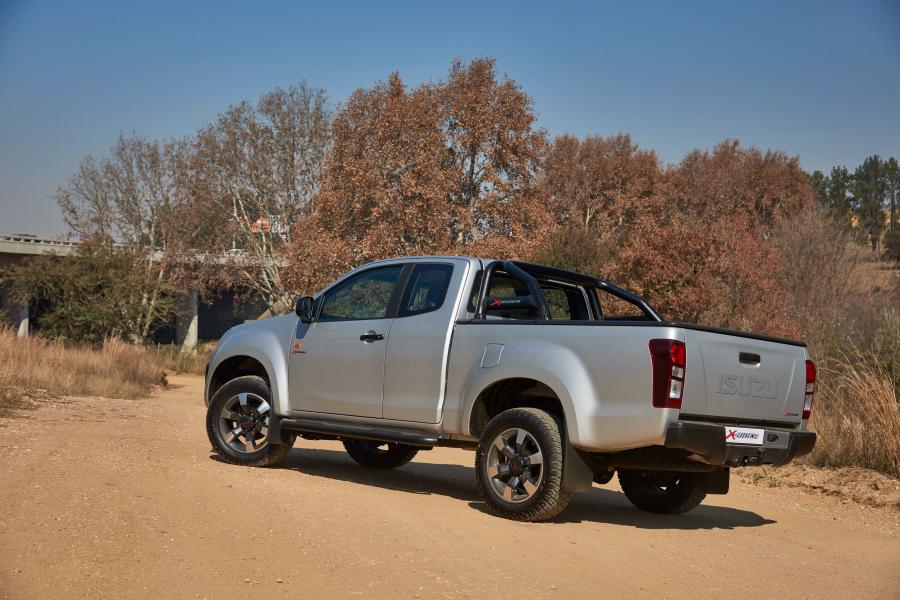  Isuzu KB Extended Cab X-Rider 2016 года  (фото 17 из 24)